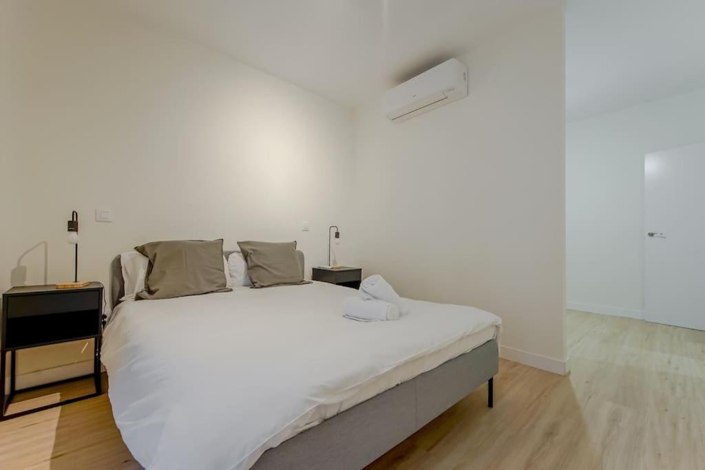 Modern Apt 6px En La Plaza De Tirso De Molina Apartamento